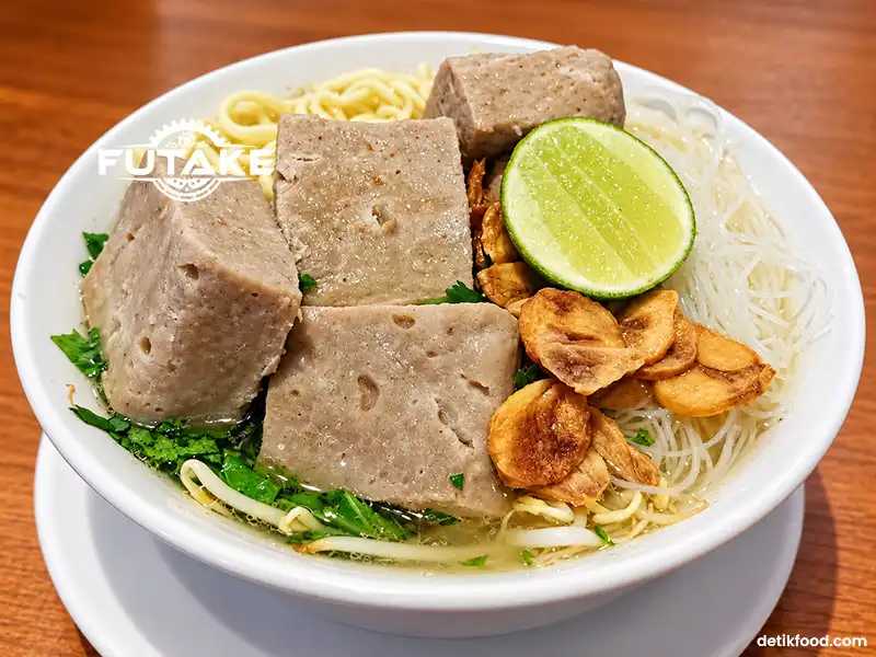 bakso bentuk kotak atau dadu dengan ukuran yang selaras dan rapi