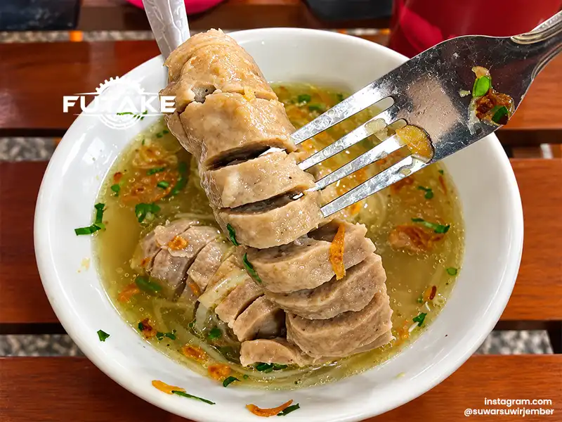 bakso bentuk spiral dengan pola berputar atau berpilin